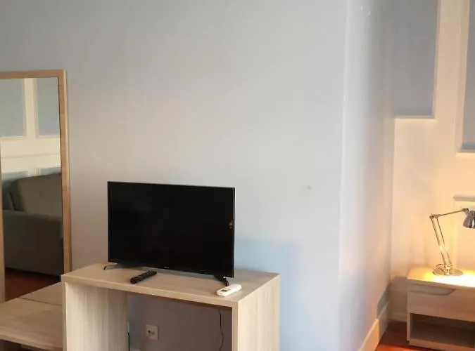 Be Marquês Quarto em Acomodações Particulares *