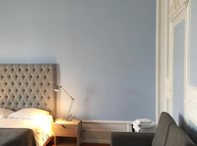 Be Marquês Quarto em Acomodações Particulares *