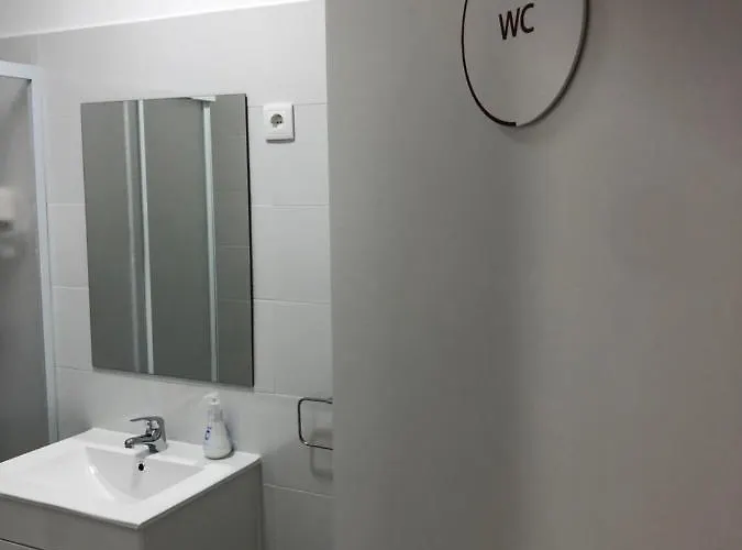 Be Marquês Quarto em Acomodações Particulares *