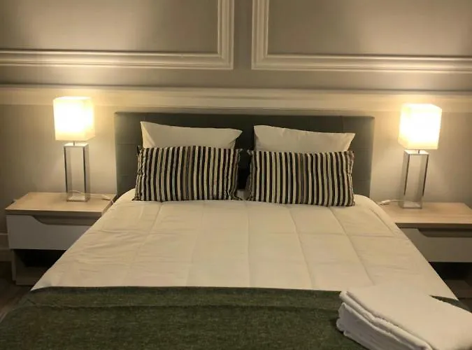 Be Marquês Quarto em Acomodações Particulares *